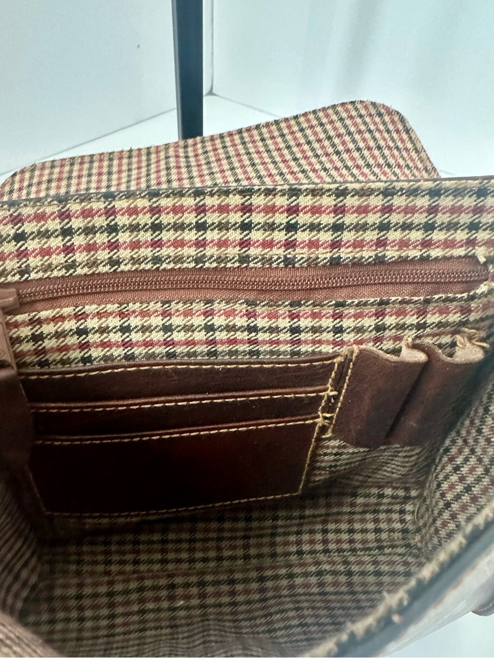 Vintage GH Bass Leather Crossbody Bag Brown  Distressed. Western/Cottagecore - Picture 10 of 10